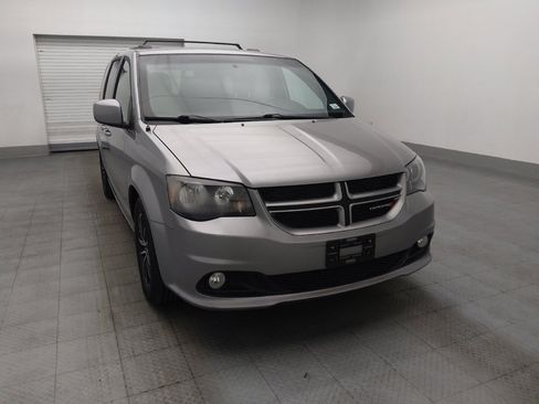 Used 2018 Dodge Grand Caravan GT FWD image 14