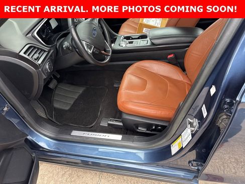 Used 2019 Ford Fusion Titanium image 3