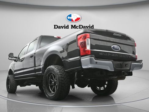 Used 2017 Ford F250 Lariat w/ Lariat Value Package AWD/4WD image 36