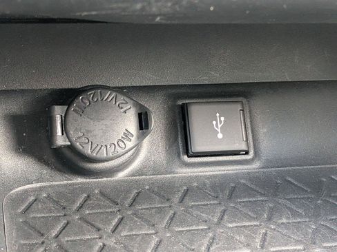 Used 2020 Toyota RAV4 XLE Premium AWD/4WD image 13