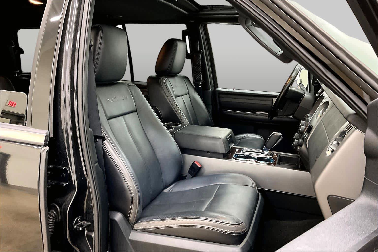 Used 2015 Ford Expedition Platinum AWD/4WD image 8