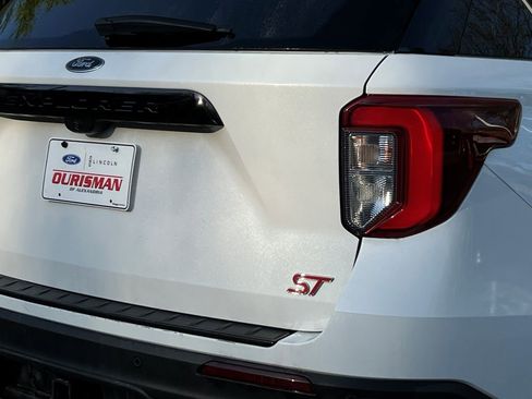 Used 2024 Ford Explorer ST w/ Equipment Group 401A AWD/4WD image 9