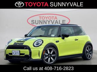 Used 2023 MINI Cooper S w/ Driver Assistance Package FWD video 2