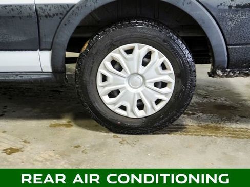 Used 2019 Ford Transit 150 XLT image 9