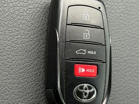 Used 2025 Toyota Camry SE FWD image 50