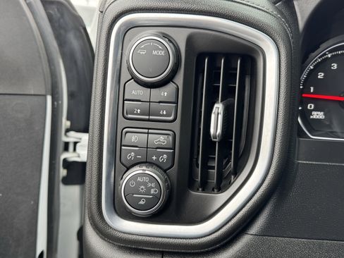 Used 2021 Chevrolet Silverado 2500 LTZ image 26