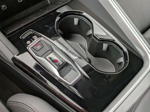 New 2025 Audi Q5 Premium Plus image 12