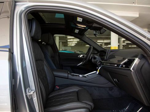 Used 2026 BMW X6 M60i AWD/4WD image 29