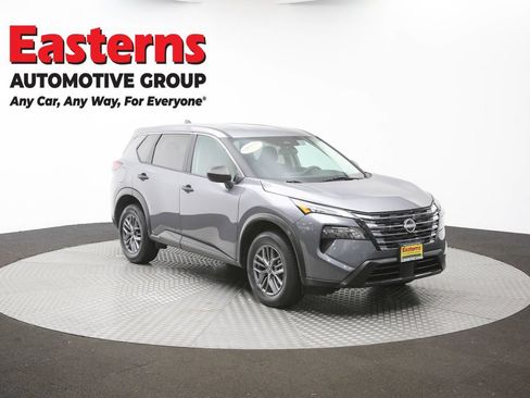 Used 2024 Nissan Rogue S AWD/4WD image 45