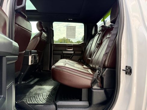 Used 2017 Ford F250 Platinum w/ Platinum Ultimate Package image 36