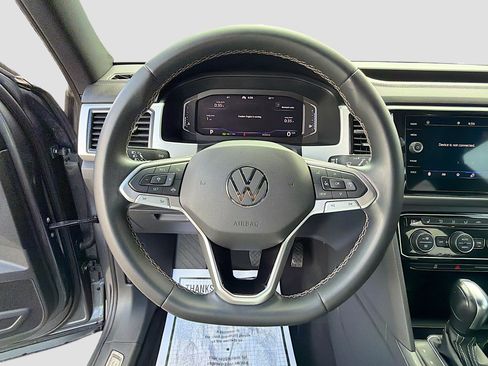 Used 2023 Volkswagen Atlas Cross Sport SE w/ Panoramic Sunroof Package FWD image 38