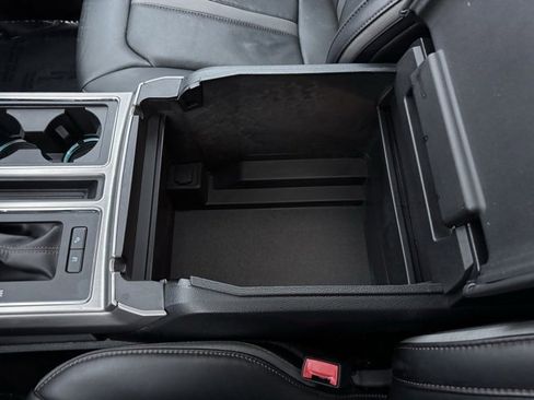 Certified 2019 Ford F150 Platinum w/ Equipment Group 701A Luxury image 24