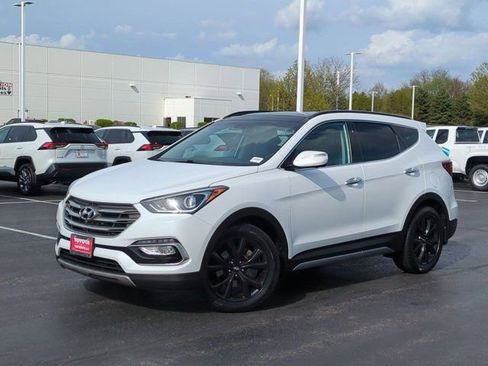Used 2017 Hyundai Santa Fe Sport w/ Cargo Package AWD/4WD image 2
