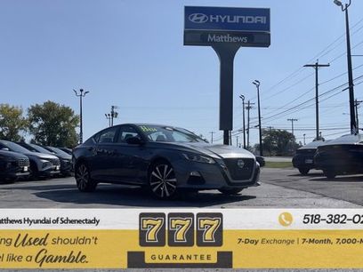 Used 2021 Nissan Altima 2.5 SR w/ SR Premium Package