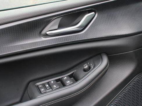 New 2025 Jeep Grand Cherokee L Laredo image 7