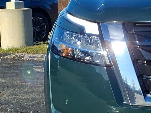 Used 2022 Nissan Pathfinder Platinum w/ Cargo Package image 14