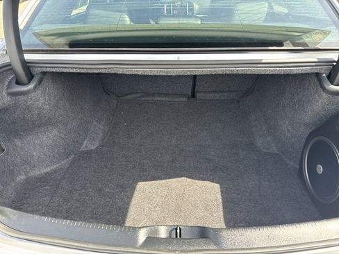 Used 2023 Chrysler 300 S RWD image 8
