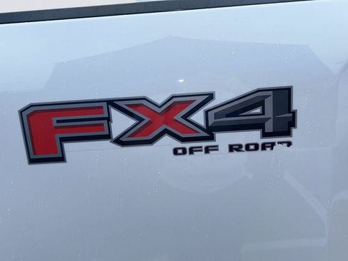 Used 2024 Ford F250 Lariat w/ Lariat Ultimate Package AWD/4WD image 40