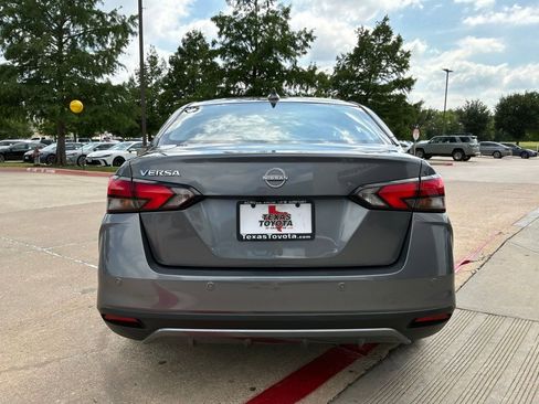 Used 2025 Nissan Versa SV FWD image 7