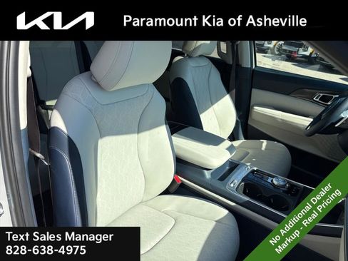 New 2026 Kia Carnival SX w/ SX Dark Edition Package image 21
