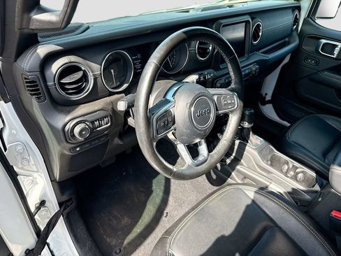 Certified 2022 Jeep Wrangler Unlimited Sahara w/ Cold Weather Group AWD/4WD image 10