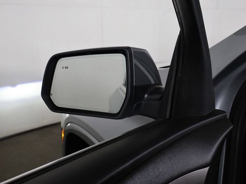 Used 2023 Chevrolet Traverse Premier AWD/4WD image 41