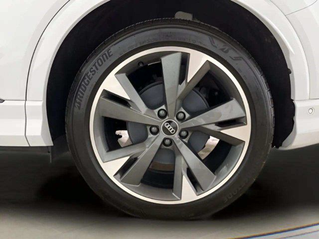 Used 2024 Audi Q4 e-tron Premium Plus w/ Premium Plus AWD/4WD image 97