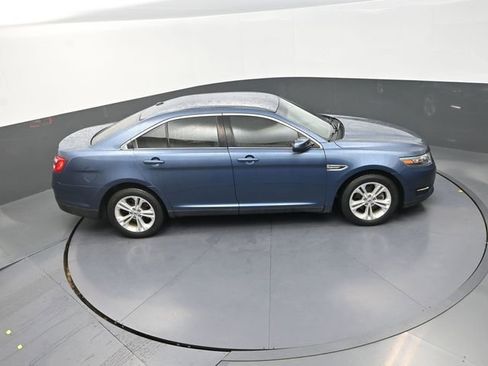 Used 2018 Ford Taurus SEL image 29