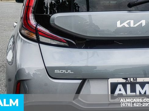 Used 2025 Kia Soul LX w/ LX Technology Package FWD image 14
