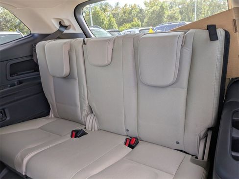 Certified 2025 Subaru Ascent Premium w/ Premium Package image 12