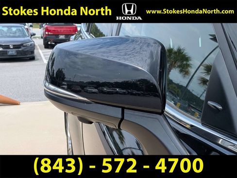 Used 2023 Toyota Highlander Platinum FWD image 16