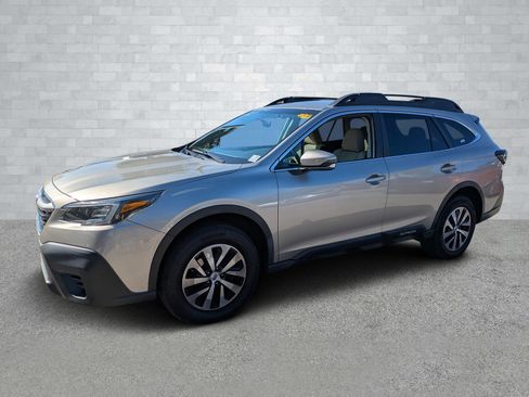 Used 2020 Subaru Outback Premium image 9