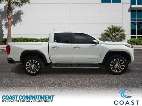 Used 2025 GMC Canyon Denali image 5