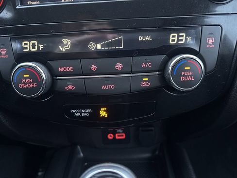 Used 2020 Nissan Rogue Sport SV w/ All-Weather Package AWD/4WD image 27