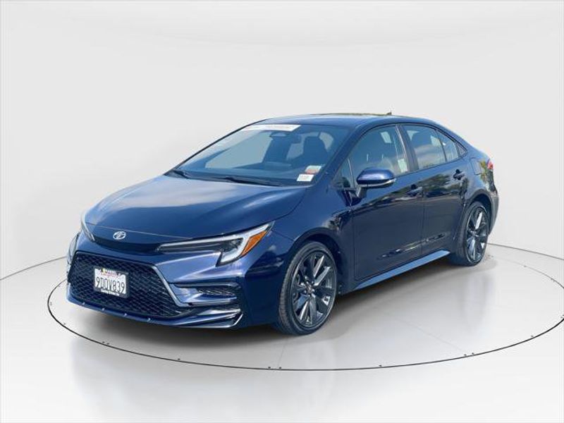 Certified 2023 Toyota Corolla SE image 1