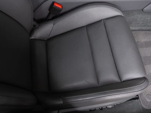 Certified 2023 Porsche Taycan RWD image 37