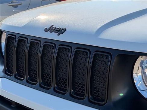Used 2020 Jeep Renegade Sport image 5