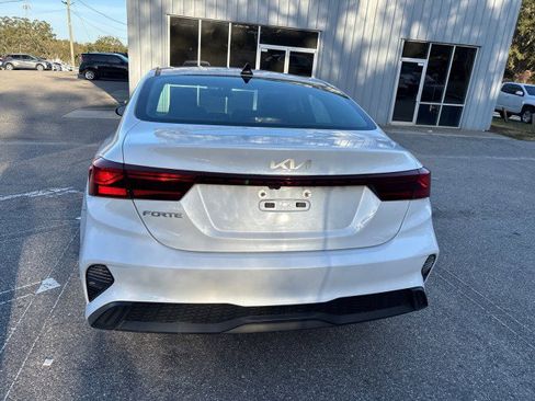 Used 2023 Kia Forte LXS image 8