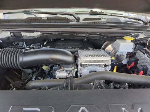Used 2022 RAM 1500 Big Horn AWD/4WD image 36