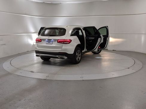 Used 2019 Mercedes-Benz GLC 300 4MATIC image 9