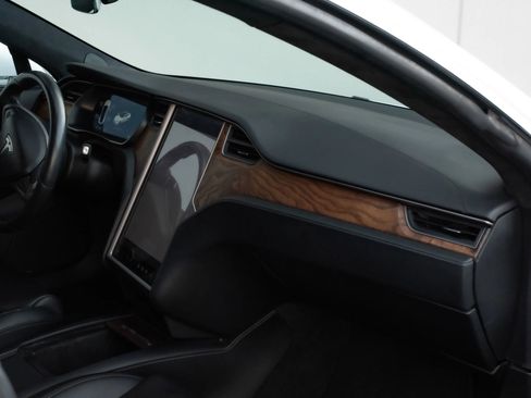 Used 2020 Tesla Model S Long Range image 21
