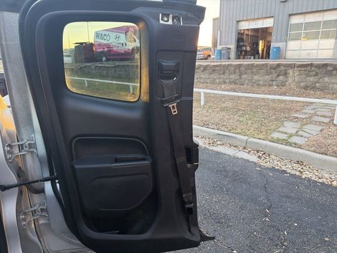 Used 2018 Chevrolet Colorado LT w/ LT Convenience Package image 26