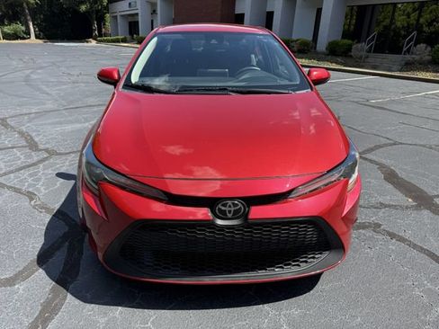 Used 2020 Toyota Corolla LE w/ Carpet Mat Package (TMS) FWD image 8