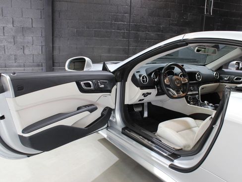 Used 2020 Mercedes-Benz SL 450 image 29