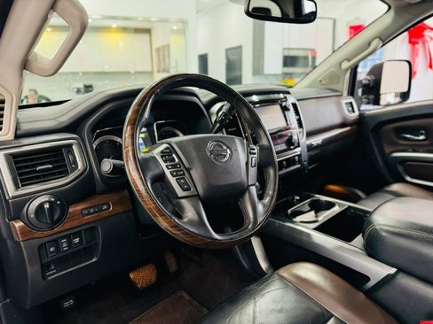 Used 2016 Nissan Titan Platinum Reserve image 13