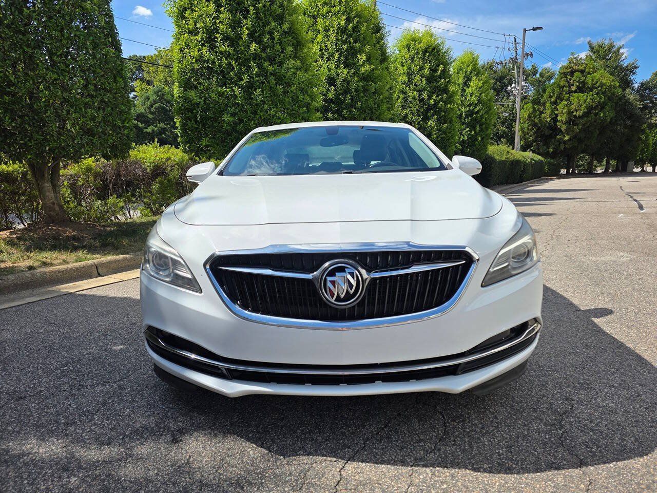Used 2018 Buick LaCrosse Essence FWD image 8