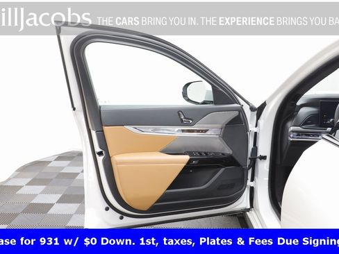 Certified 2025 BMW 740i xDrive image 5