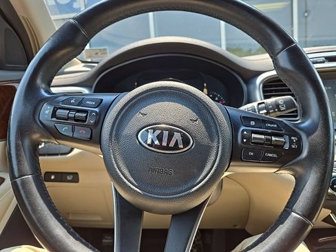 Used 2018 Kia Sorento EX AWD/4WD image 13
