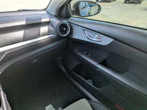 Certified 2023 Kia Forte LXS FWD image 16