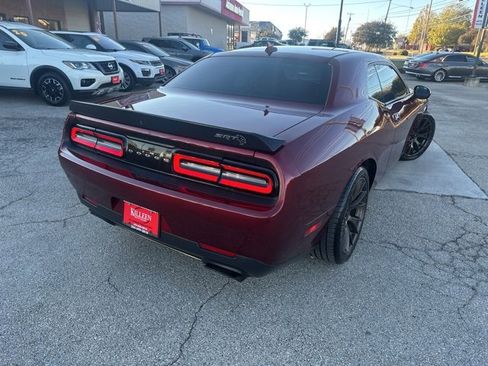 Used 2017 Dodge Challenger SRT Hellcat image 12